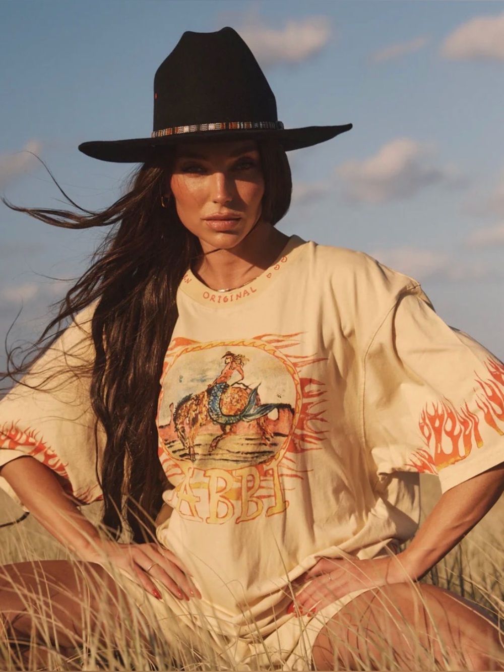 Sabbi Very Oversized Flaming Cowboy Tee in Sand Size Large NWT